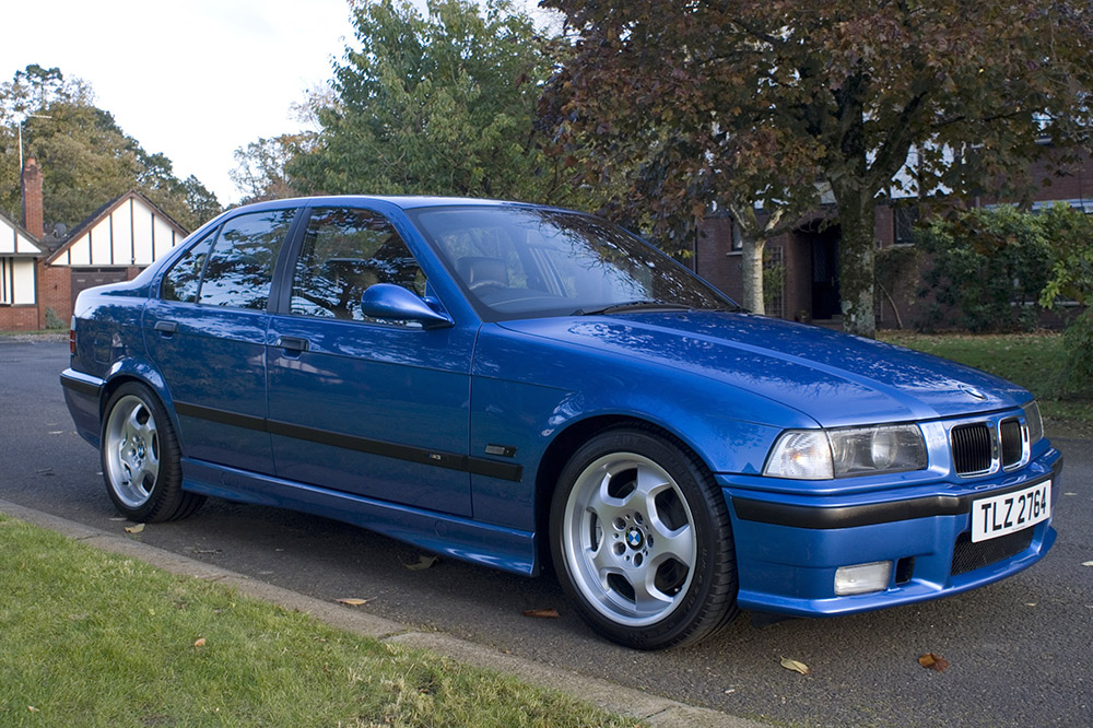 collectingcars_'s tweet image. *LIVE AUCTION*

This BMW M3 (E36) Evolution Saloon is an outstanding and award-winning example of the breed, presented in a striking factory colour and benefiting from extensive restoration work.

Details: collectingcars.com/for-sale/1996-…