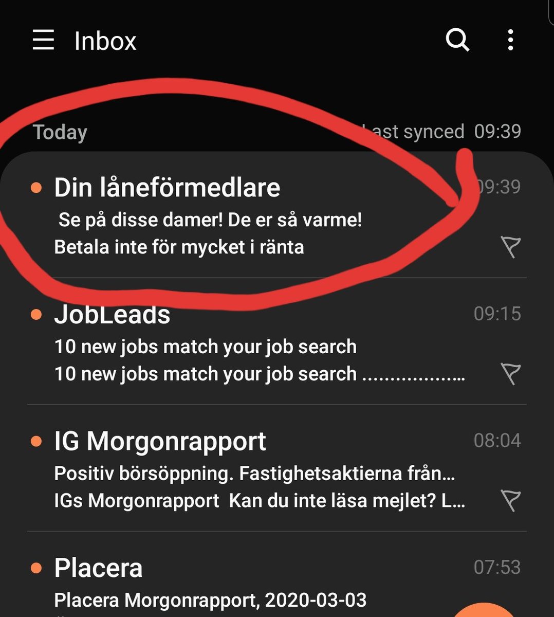 maattssoon's tweet photo. Skönt att kunna kombinera varma damer och låneförmedling på ett och samma ställe #diversifiering https://t.co/mlKjSzykcV