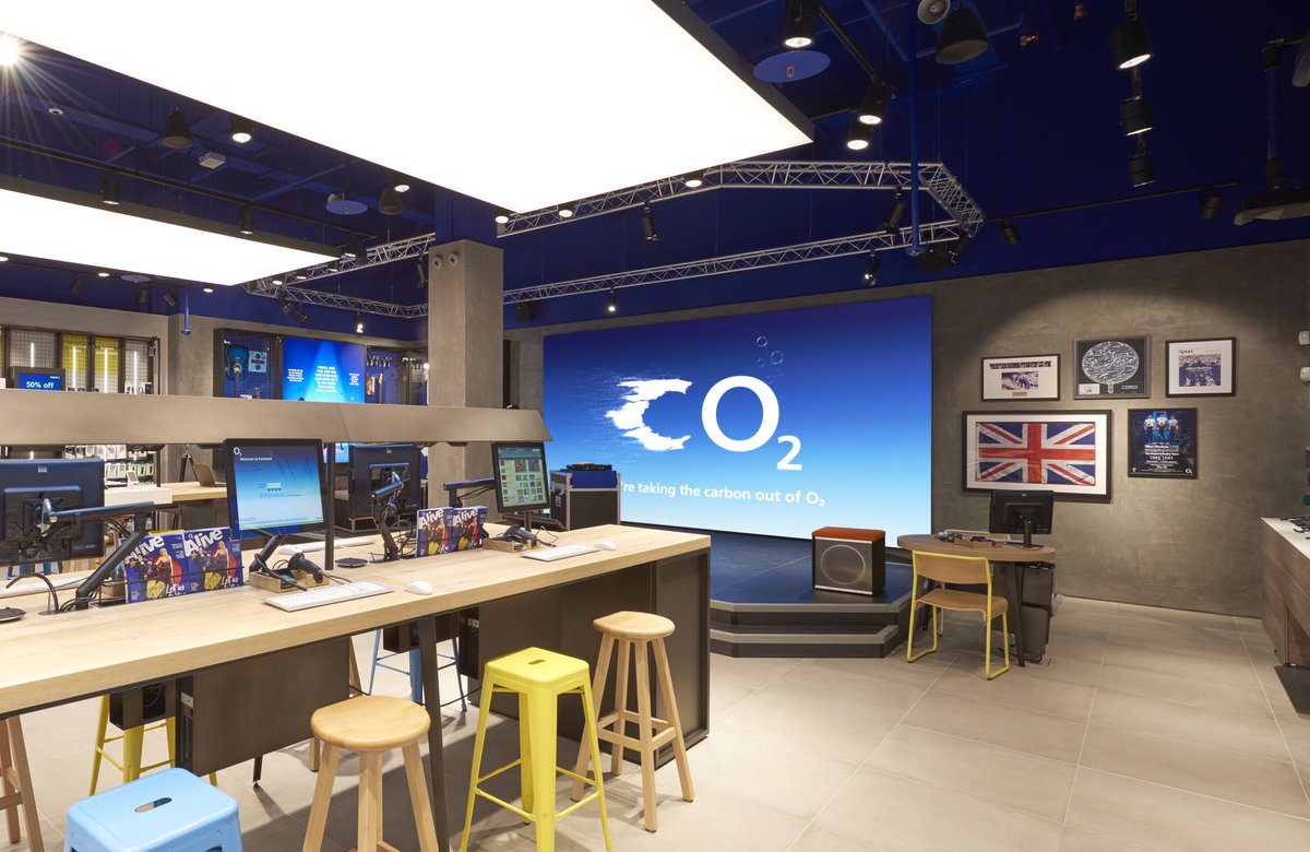 GarethTurpin's tweet image. Introducing paper bags in 2008 was just the start. Since then we’ve launched paperless billing and O2 Recycle ♻️

And today, the UK’s Number 1 Network goes greener as we announce our plans to reach net zero by 2025.

Join us ➽ o2.co.uk/shop/great-dea… 

#TeamO2 #GreenerO2 🌎