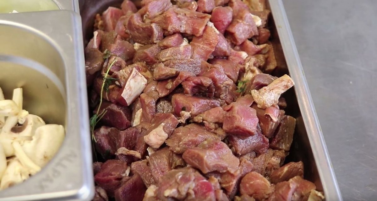 FoodEquipRentUK's tweet photo. If you sell meat dishes in your business, here's how anyone can make more money from each and every one they sell:
https://t.co/rLGT35IlHj
The video features the amazing @Rational_AG VarioCookingCentre
#catering #cateringequipment #cateringtips #cafes #pubs #restaurants #tips https://t.co/Y7nffJATY8