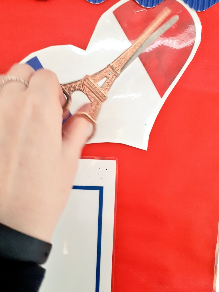 As a stationary fanatic these Eiffel Tower scissors that I spotted in a Year 10 French GCSE pupil's pencil case made my day!! SBI