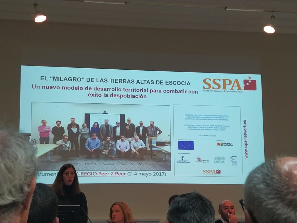 redqueserias's tweet image. Para defender y reivindicar un mismo modelo para afrontar el futuro rural: pequeñas empresas agroalimentarias que garanticen la sostenibilidad del medio y la calidad de los productos. Gracias Ramiro Palacios por la invitación. #QueRed