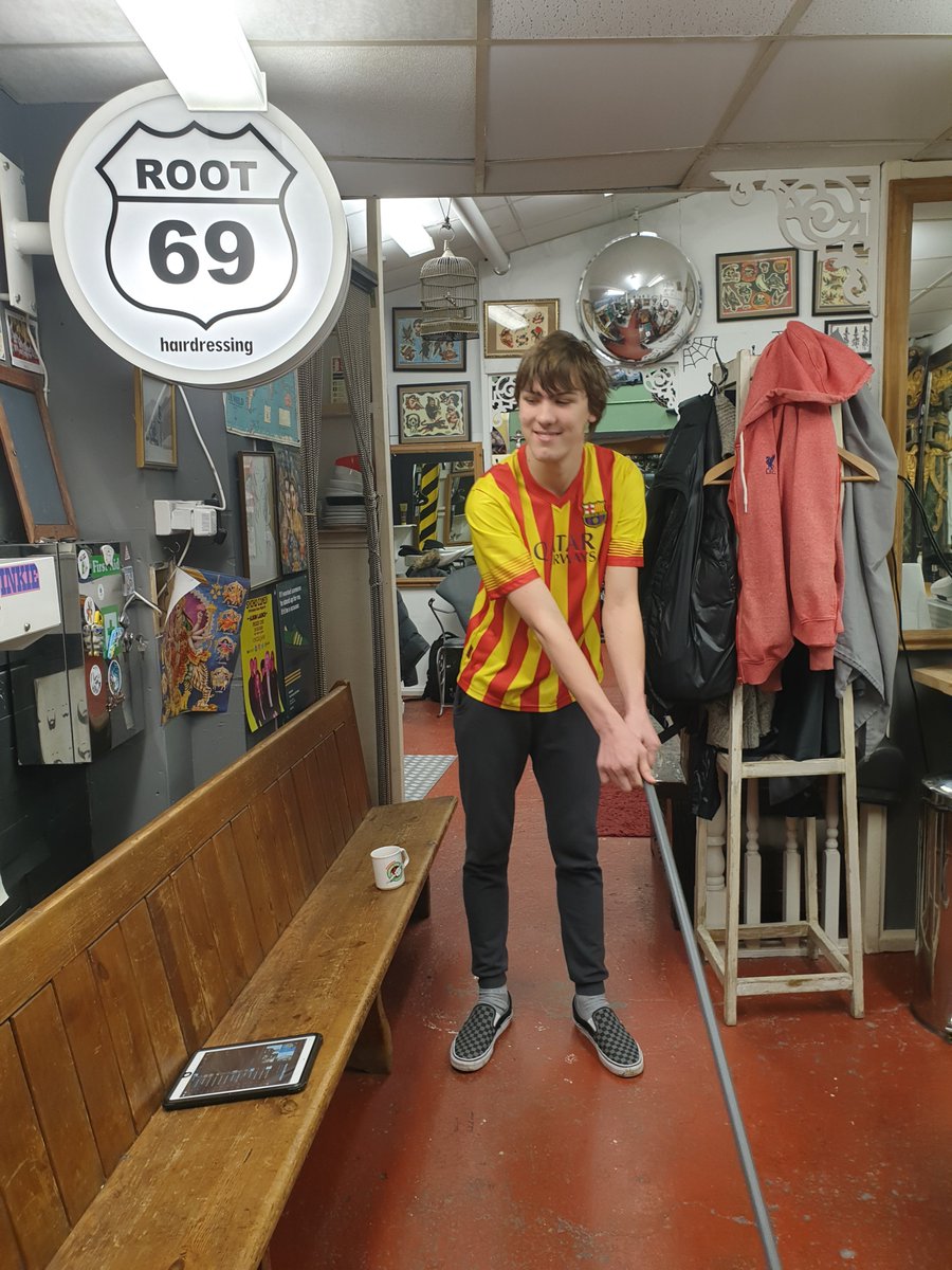 ClareMountSSC's tweet image. Miss Magnall, our Careers Coordinator has been to visit our Sixth Form students today on their 'extended' work placements. Harry and James are both doing incredibly well.