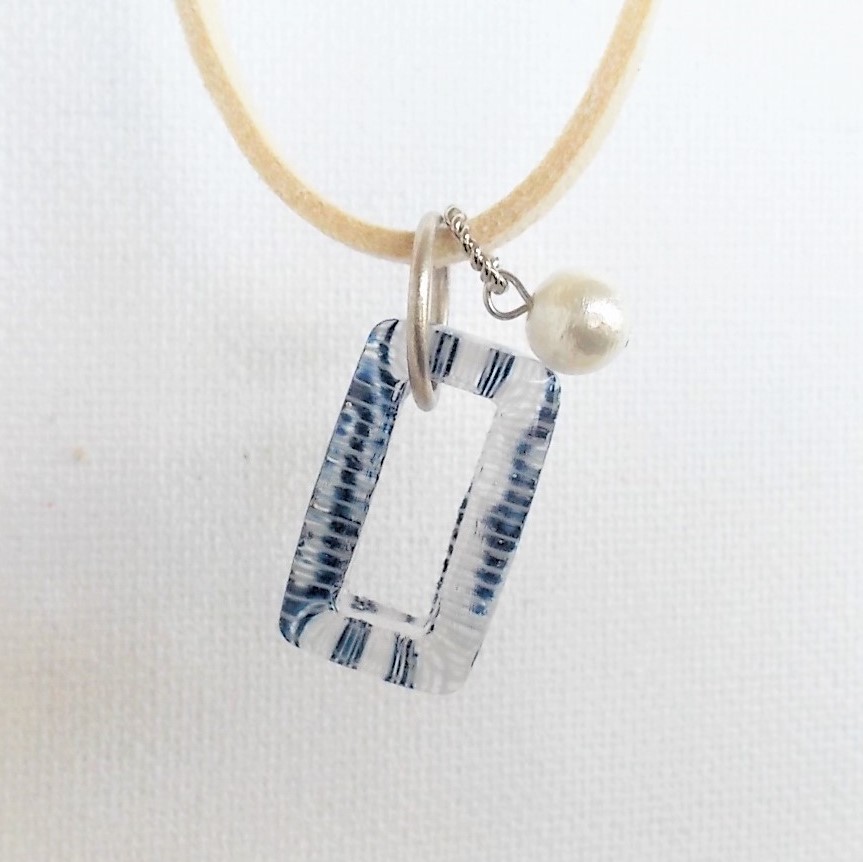 透明アクセサリー