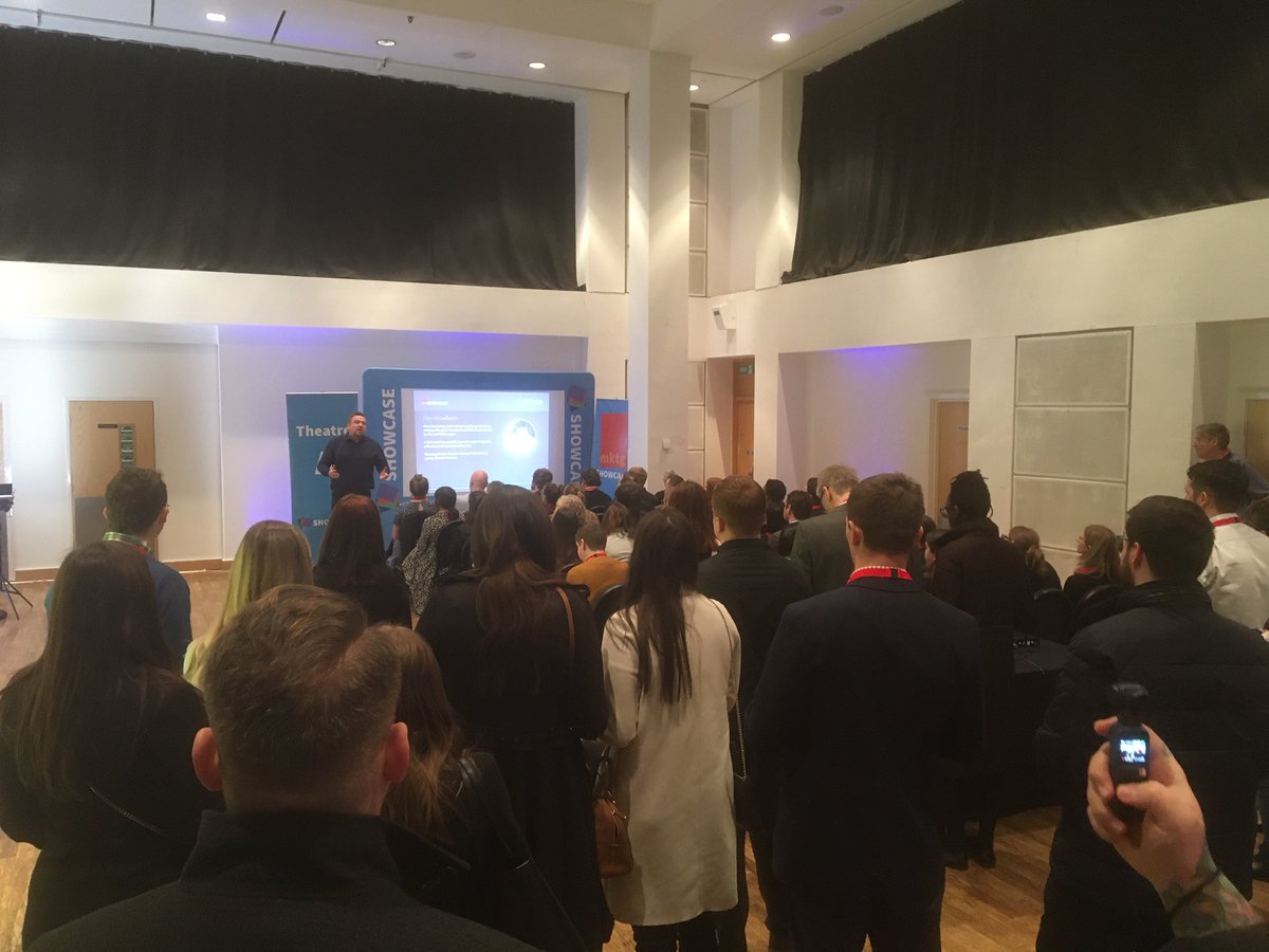ObjectiveB2B's tweet photo. Standing room only for the talk delivered by our Managing Director, Dan Broadbent today at the @mktgSHOWCASEUK event @Royal_Armouries #marketingSHOWCASE #marketers #RALeeds #TuesdayThoughts https://t.co/Uq1uO9X67t