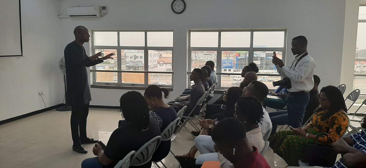 CapSqr's tweet image. The #LagosTechTour happening now at #CapitalSquare with @tosinfanirodada and @tunbosun.alake
.
Retweet!

#Coworking #Tech #StartUp #Networking