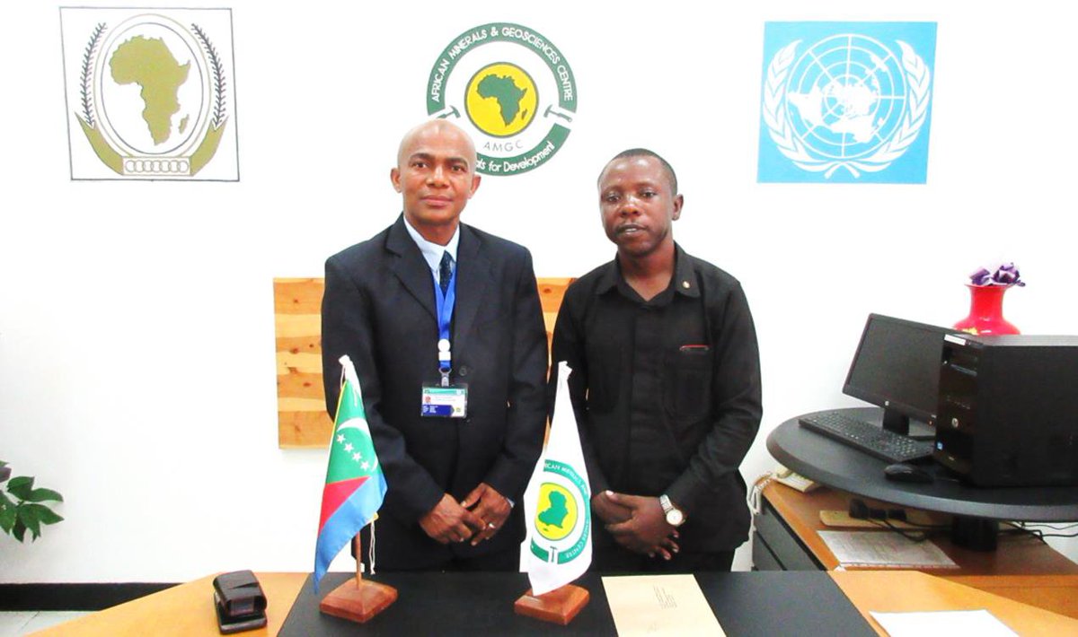 AMGC31543769's tweet photo. AMGC received Mr. ASSINADI ANLI, Director General of Geological Bureau of Comoros. While at the Centre, he visited all the departments and got in-depth explanation on various services offered by AMGC https://t.co/fdbQKy9Jk1