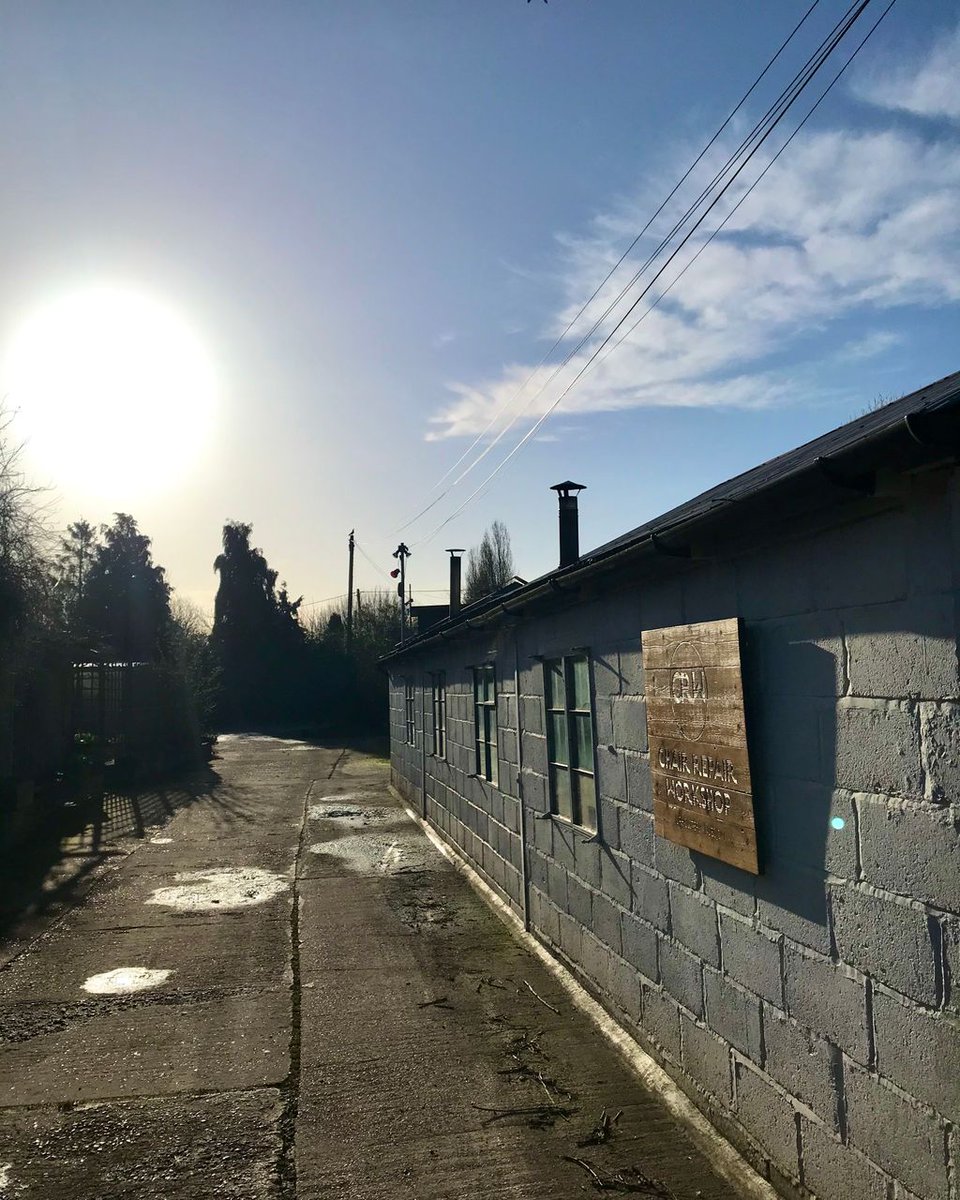 chairworkshop's tweet photo. Clearly the weather is happy that I’m back to work today!
.
People across Kent - you are welcome! https://t.co/AMvMixYHzU