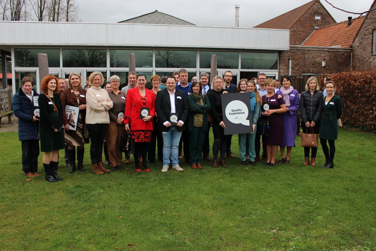 Westtoer's tweet photo. Al 10 jaar gaan we voor kwaliteit bij toeristische organisaties in #westvlaanderen. Meer dan 300 West-Vlaamse organisaties kregen het #Qlabel. Ze staan garant voor een kwalitatieve beleving. Ook het onthaal van @Westtoer kreeg gisteren officieel het q-label overhandigd #congrats https://t.co/xLF3IRPIAN