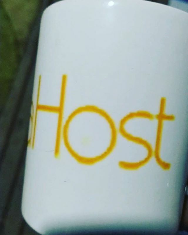 ttsb_services's tweet photo. Mboa Host a validé les mugs personnalisés 🥰🥰
A qui le tour ?
#mugs #customise https://t.co/6DBpDCdJFn https://t.co/CZHxBkrn0o
