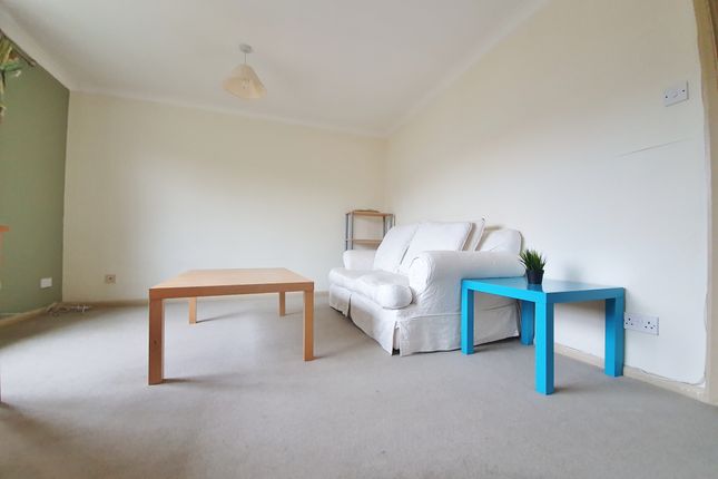 ebcproperties's tweet photo. Perfect fully furnished 2 bed flat to rent on Cherry Tree Close, Sheffield S11. Just off Psalter La. £675 pcm. Avl now.
Read on https://t.co/eUsY2miZW4
#rightmove #onthemarket #zoopla https://t.co/MCH92SxRb5