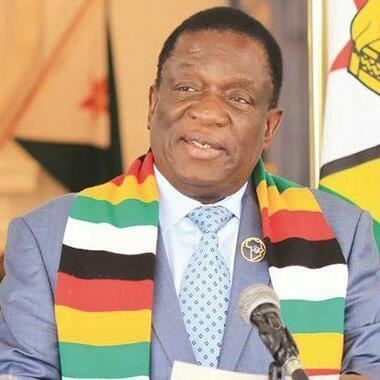 chikwanda_denis's tweet photo. @ProfJNMoyo Our visionary leader tried and tested cde Ed mnangagwa. Pfeeeeee 2023 https://t.co/c7DzDL5ZhP