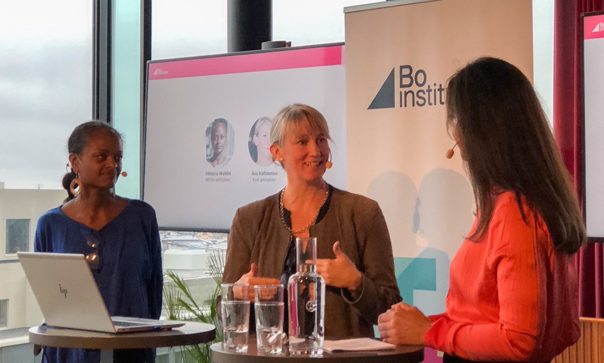 Vi har låtit den ekonomiska kalkylen styra, inte de social värdena. Vad är att bo? Vi saknar en social bostadspolitik, säger Viktoria Walldin fr <a href="/whitearkitekter/">White Arkitekter</a> o Åsa Kallstenius fr <a href="/Kod_Ark/">Kod Arkitekter</a> . #bopol