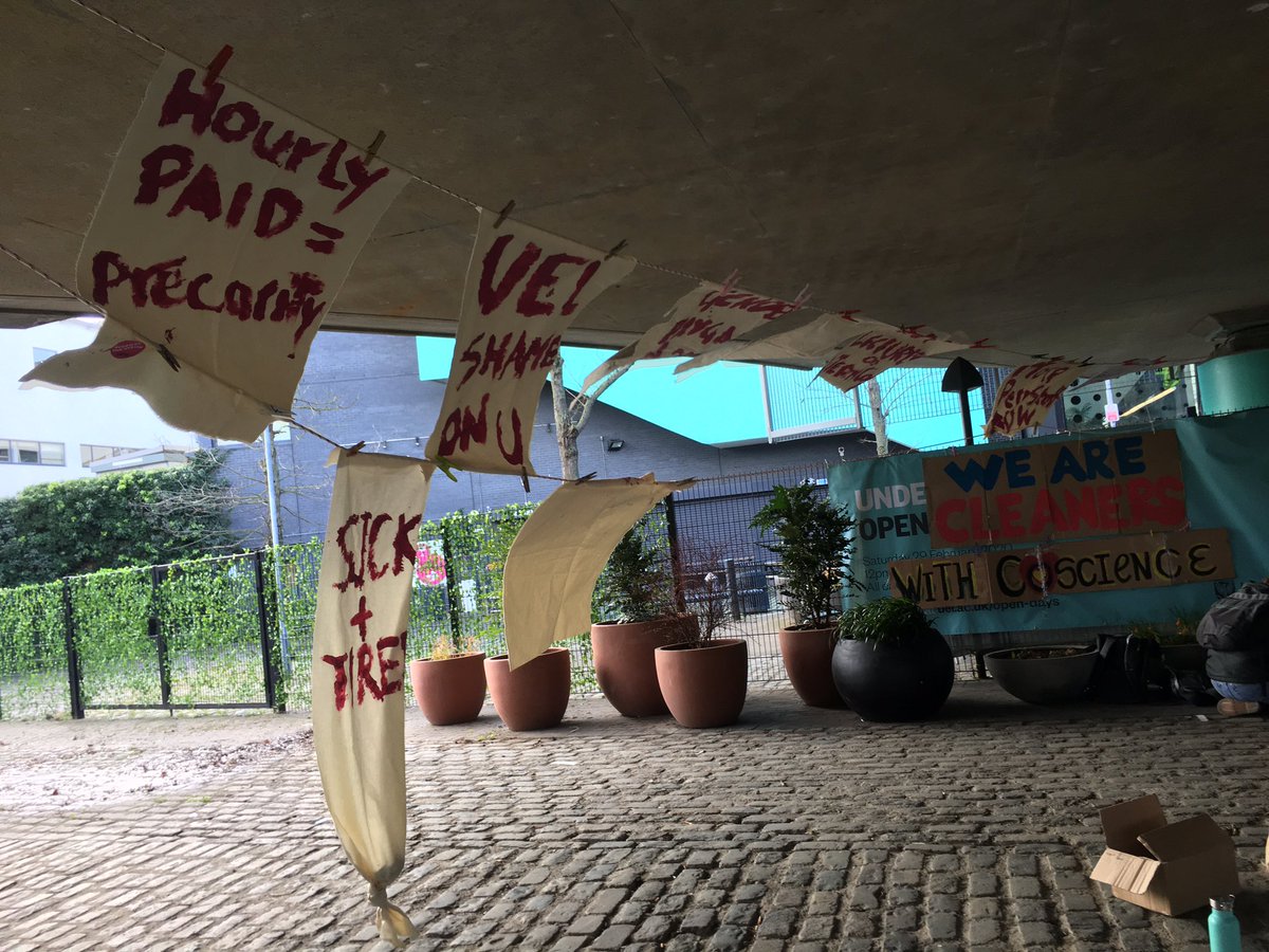 EastLondonUCU's tweet image. We are making NOISE today with @caiwuunion to end precarity, better working conditions and pay #solidarity #washingline #picket