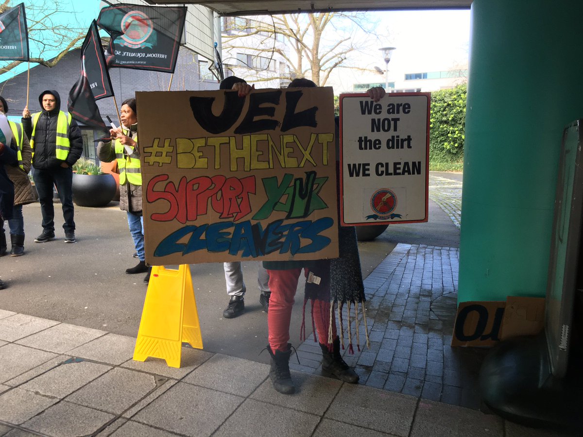 EastLondonUCU's tweet image. We are making NOISE today with @caiwuunion to end precarity, better working conditions and pay #solidarity #washingline #picket