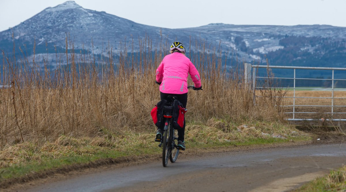 <a href="/aberdeenshire/">Aberdeenshire Council</a> is asking for the public's views on two proposed routes for a shared-use cycle and pedestrian link between #Kintore and #Blackburn.
The routes would provide a link towards #Aberdeen. The survey closes on March 29 and is available at tinyurl.com/vnhtueu