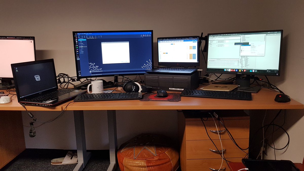 TheAntonSem's tweet photo. Developing on one PC and one OS it too mainstream! #RealProgrammer https://t.co/72ZEddWVzH