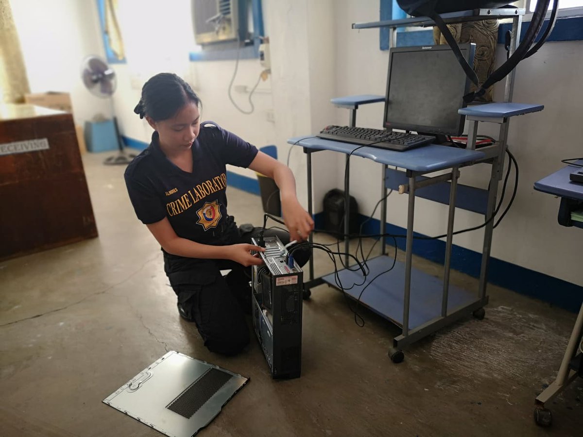 nepclo's tweet photo. REGIONAL CRIME LABORATORY OFFICE 3
On March 03, 2020 at about 4:00 PM, Nueva Ecija PCLO personnel conducted cleaning and defragging of office desktop computers following the step by step procedure sent through email as included in the new parameters of the new DICTM UPER. https://t.co/SCNhJxsjFu