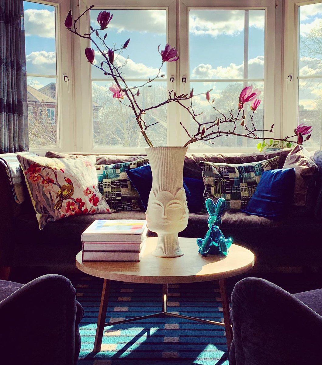 Hello Sunshine!!🌞so nice to see you! <a href="/JonathanAdler/">Jonathan Adler</a> #nearlyspring