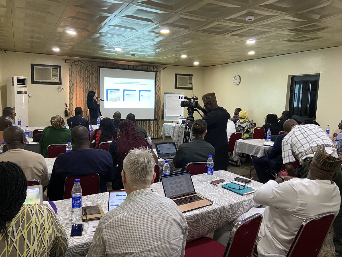 Cathy Diam tweet media