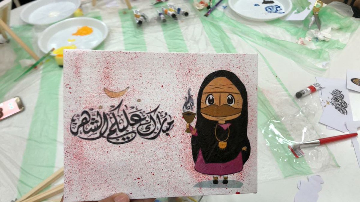 KhasabOwa's tweet photo. بدء دورة الديكوباج ضمن برنامج  التمكين المجتمعي بجمعية المرأة العمانية بخصب والذي يحوي على العديد من البرامج والورش التي تهدف إلى تدريب وصقل مواهب المرأة وتطوير مهاراتها بما يحقق ذاتها ويخدم أسرتها 🌿✨

شكراً اوريدو @OoredooOman لدعمكم المستمر https://t.co/uaagCMutPm