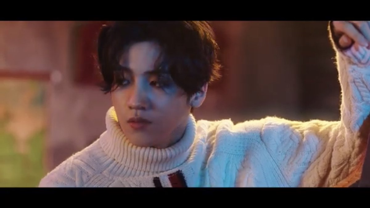 TYPHOON0131's tweet photo. 아니 저기요ㅠㅠㅠㅠ 왤케 잘생겼오ㅠㅠㅠㅠㅠㅠ 
GLAY x PENTAGON - Im loving you 기대된다~ https://t.co/d8Wpt8B0xR