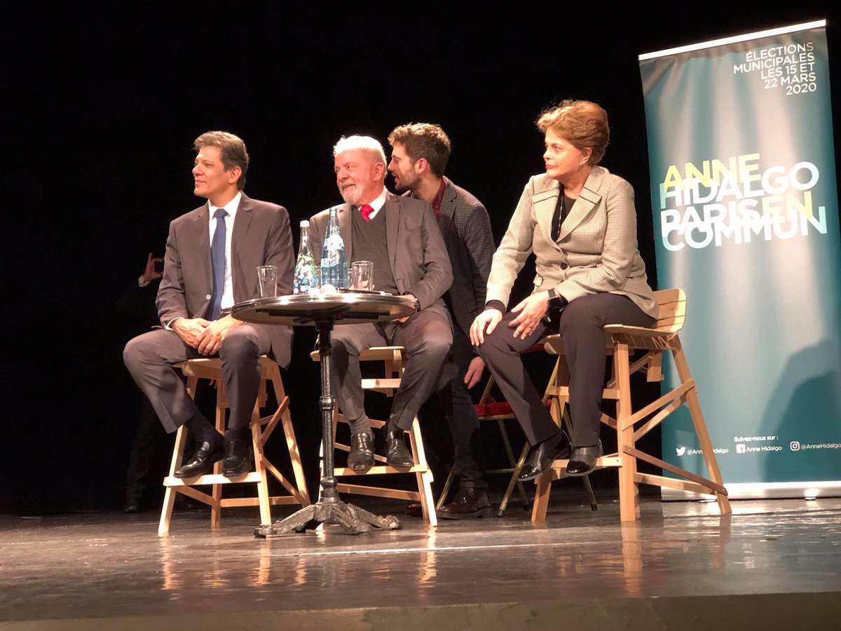 DrBarbaraGomes's tweet photo. Meu brasil brasileiro 🇧🇷 🎶🥰
Quel merveilleux meeting de @ParisEnCommun et @Anne_Hidalgo au théâtre du Gymnase, en compagnie de @Haddad_Fernando, @dilmabr, @LulaOficial et leurs vibrants discours politiques, résolument combatifs ! Revigorant 💚💛
#progressosocial #resistência https://t.co/M5nDX8QlZ8