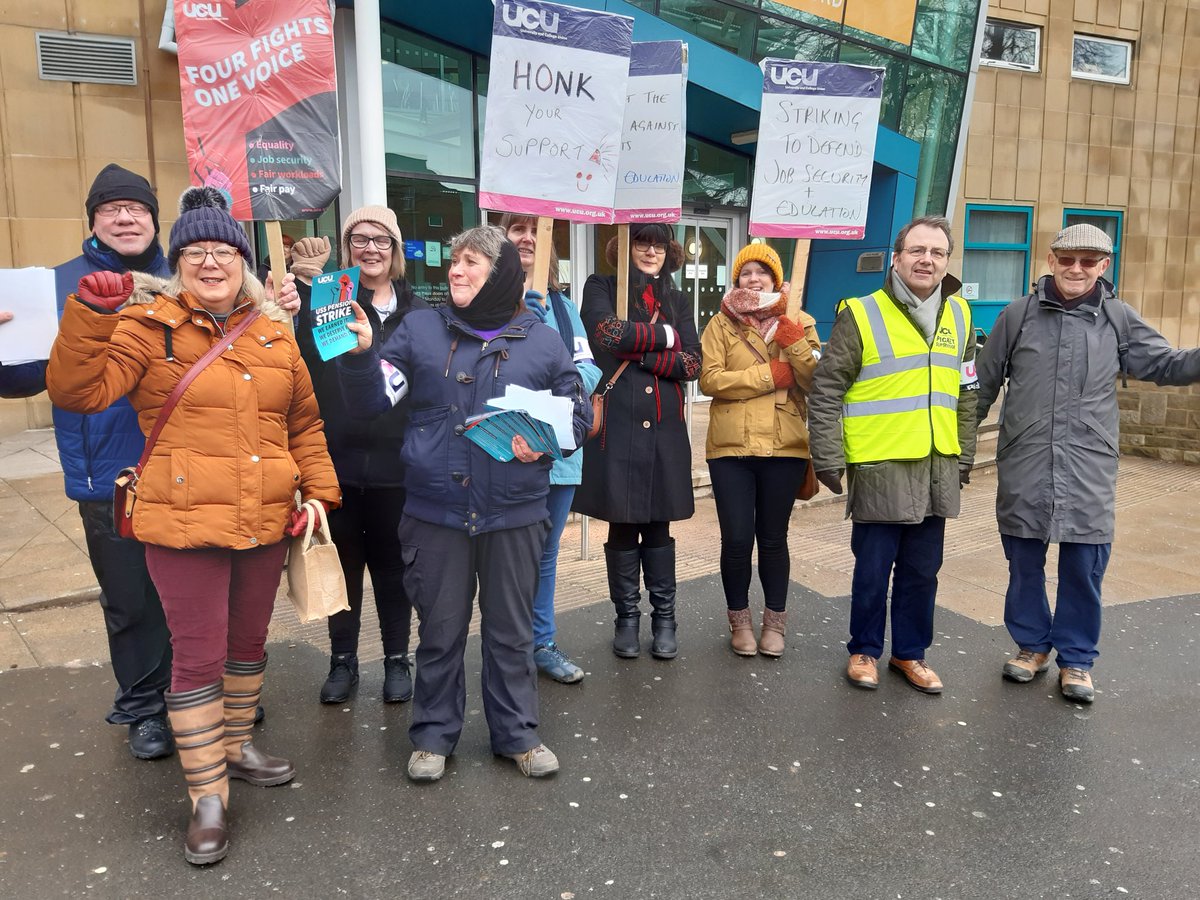 Maureen Pinder tweet media