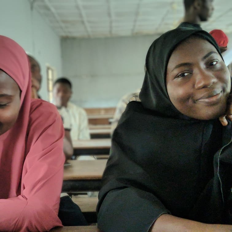 CWCkongo's tweet photo. Faces from our last workshop.

Wondering why they're full of smiles?

It's because we were talking about love.

 🌝

#zaria #abuzaria #theabusite #abusites https://t.co/F8OQdHyvZE
