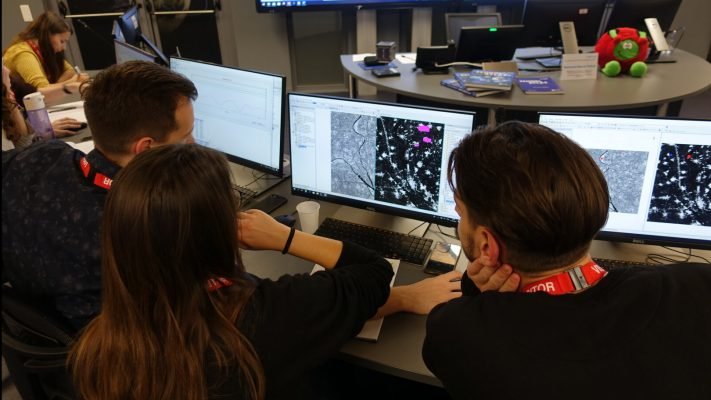 EO_OPEN_SCIENCE's tweet photo. 🛰️ @ESA #EarthObservation Remote Sensing Workshop 2020. Master and PhD students are welcome to apply before 23 March!

🎓 Read all about it: https://t.co/PY65QL13sg https://t.co/5Eem9fjHAY