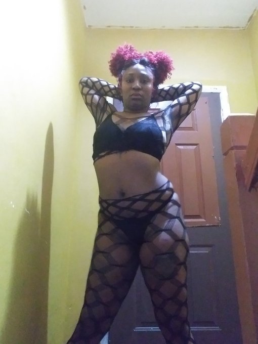 Damn I'm sexy https://t.co/U1GZGbH4NO