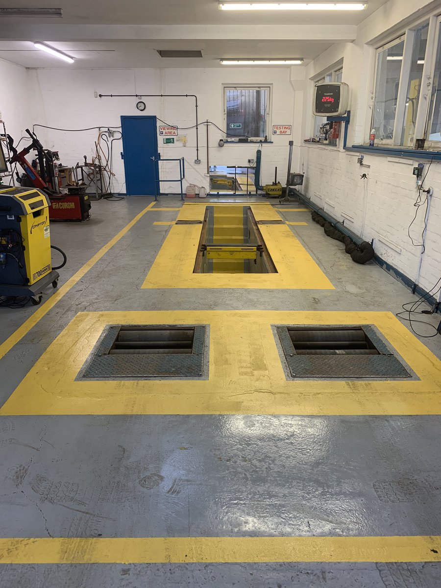 BandKWilliams's tweet photo. The beginning of March 2017 can only mean 1 thing in the garage trade, yes cars registered with the 17 plate will need to be Mot’d !Please dont get caught out with no Mot! Call us and we can guide you with when your particular Mot is due! https://t.co/ksoT3Vv5cO #mot  #17plate https://t.co/bY9HjZ1bNE