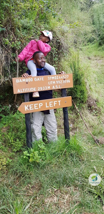 BMichoma's tweet photo. THE YOUNGEST HIKER YET! https://t.co/m8k2WbPiT9 https://t.co/BEpMLtGqON