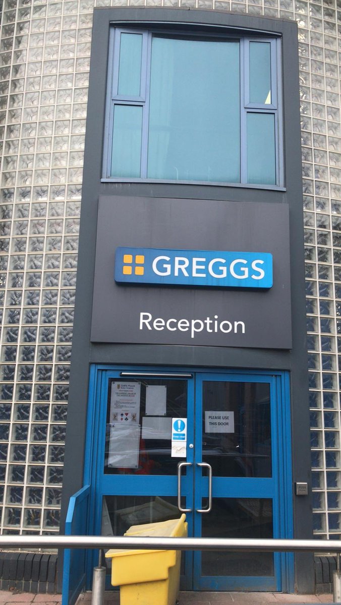 BritishSandwich's tweet photo. Good morning from sunny Newcastle @GreggsOfficial for the #sandwichandfoodtogodesigner2020 #northeast heat with @Daregal_Gourmet @shaws1889 #sambrownefoods @RoyalGreenland7 @grupobimbo @ApplewoodCheese #hsmith #sandwich #foodtogo #Sammies20 https://t.co/y6dKfInDjG