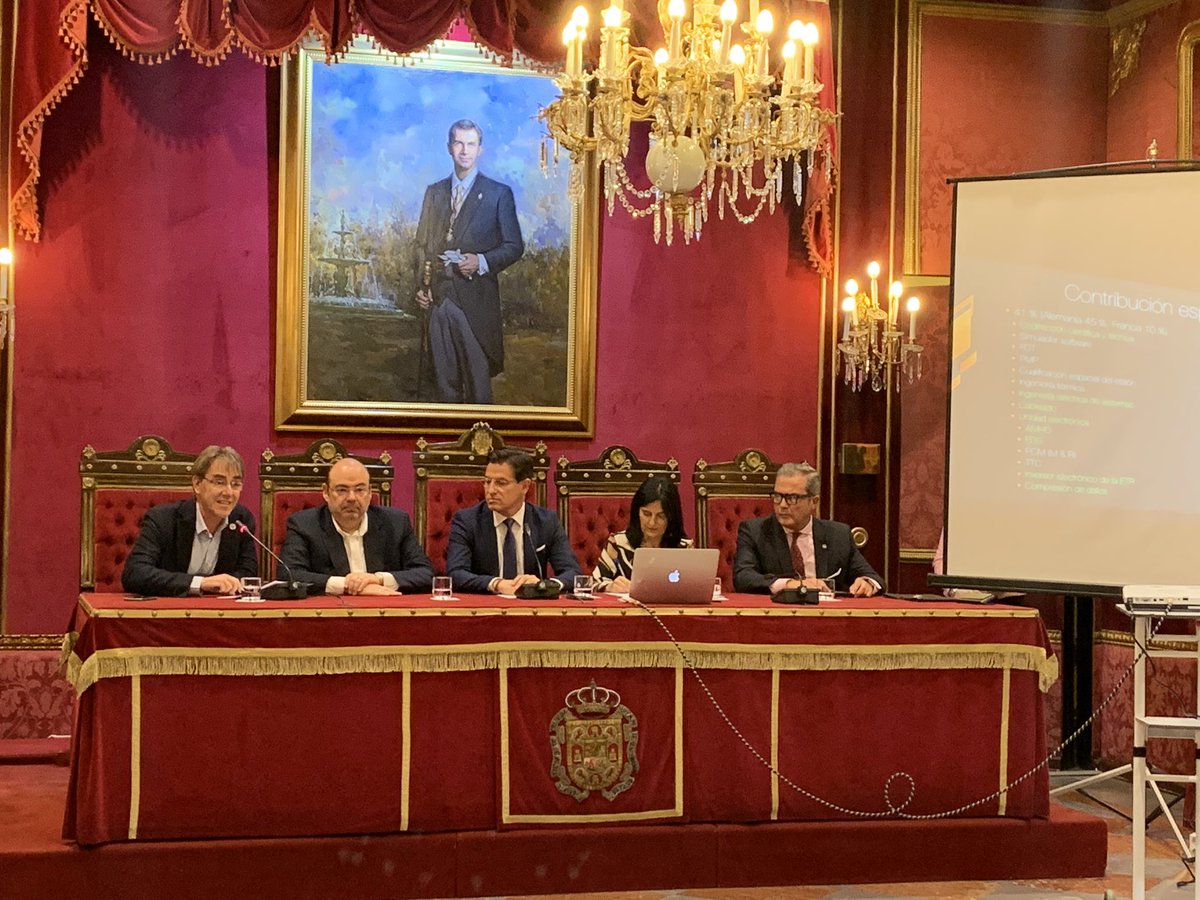 SebastianGR1965's tweet image. Un honor recibir en el @aytogra al grupo de investigadores granadinos que participan en la importante misión internacional Solar Orbiter. Un gran reto científico y tecnológico, en el que la ciudad de Granada tiene nombre propio. Enhorabuena!!!