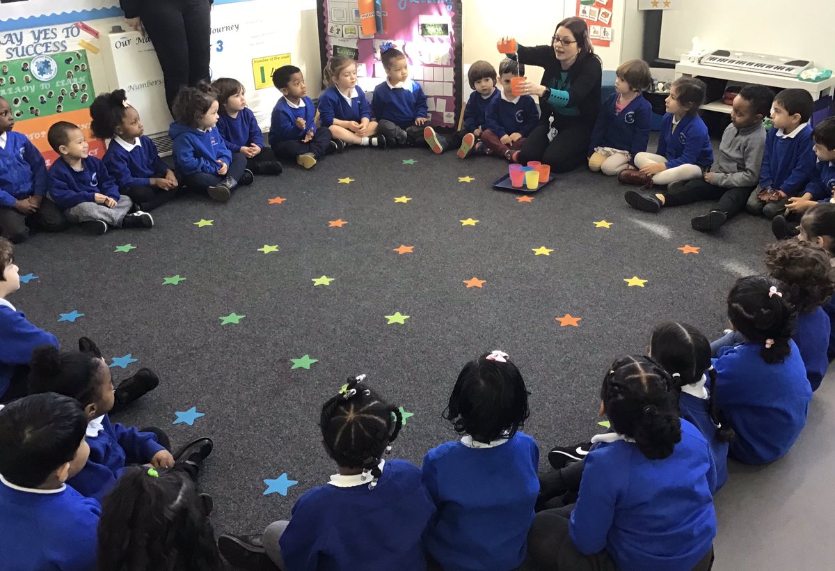 Exploring ice in #Nursery <a href="/woodberrydownN4/">Woodberry Down</a> What happened to the water we put in the freezer yesterday?