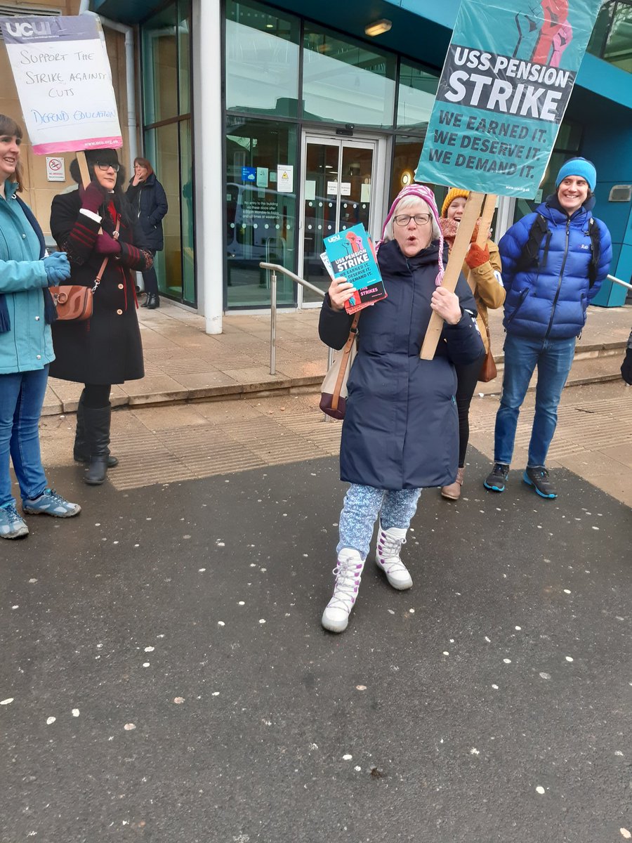 Maureen Pinder tweet media