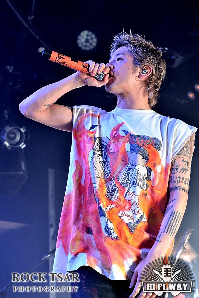 rocktsar_photo's tweet photo. Hey people... go check out the photos of @ONEOKROCK_japan  live in Adelaide, Australia thanks to @hifiwaypopchron  and @destroyalllines 

Full gallery here:
https://t.co/bFPyfoK9PN

@oneokrockworld @SetItOff @StatesideAU https://t.co/r8PO0tjU3o