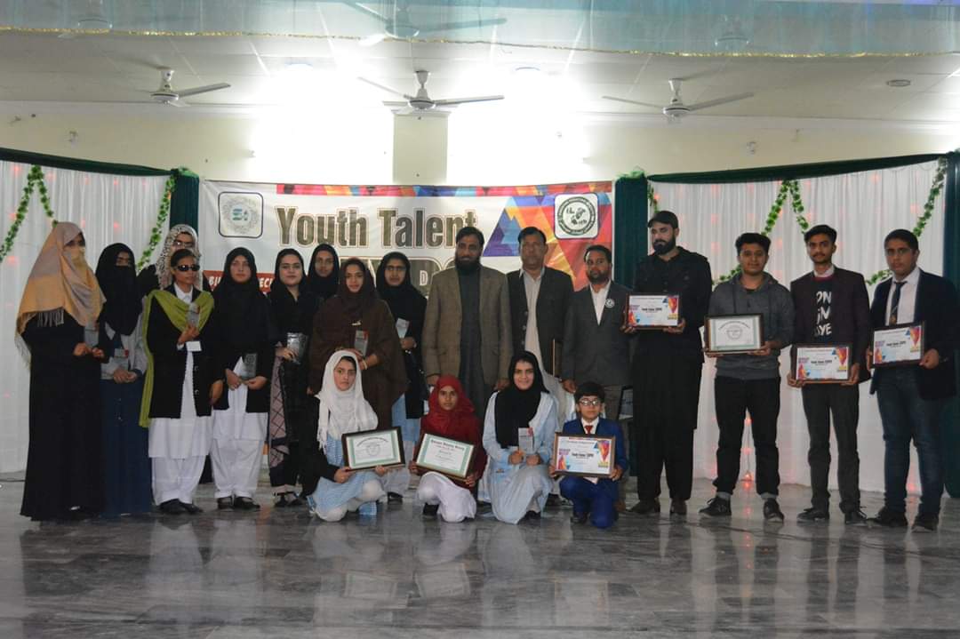 TFTolerance's tweet image. TFT Team Haripur from the University of Haripur conducted a successful talent hunt expo in Haripur in which there were different competitions like debates, essay writing, arts, and different skill sets that were performed. 

#HumaraAzm
#TogetherForTolerance
#TeamHaripur