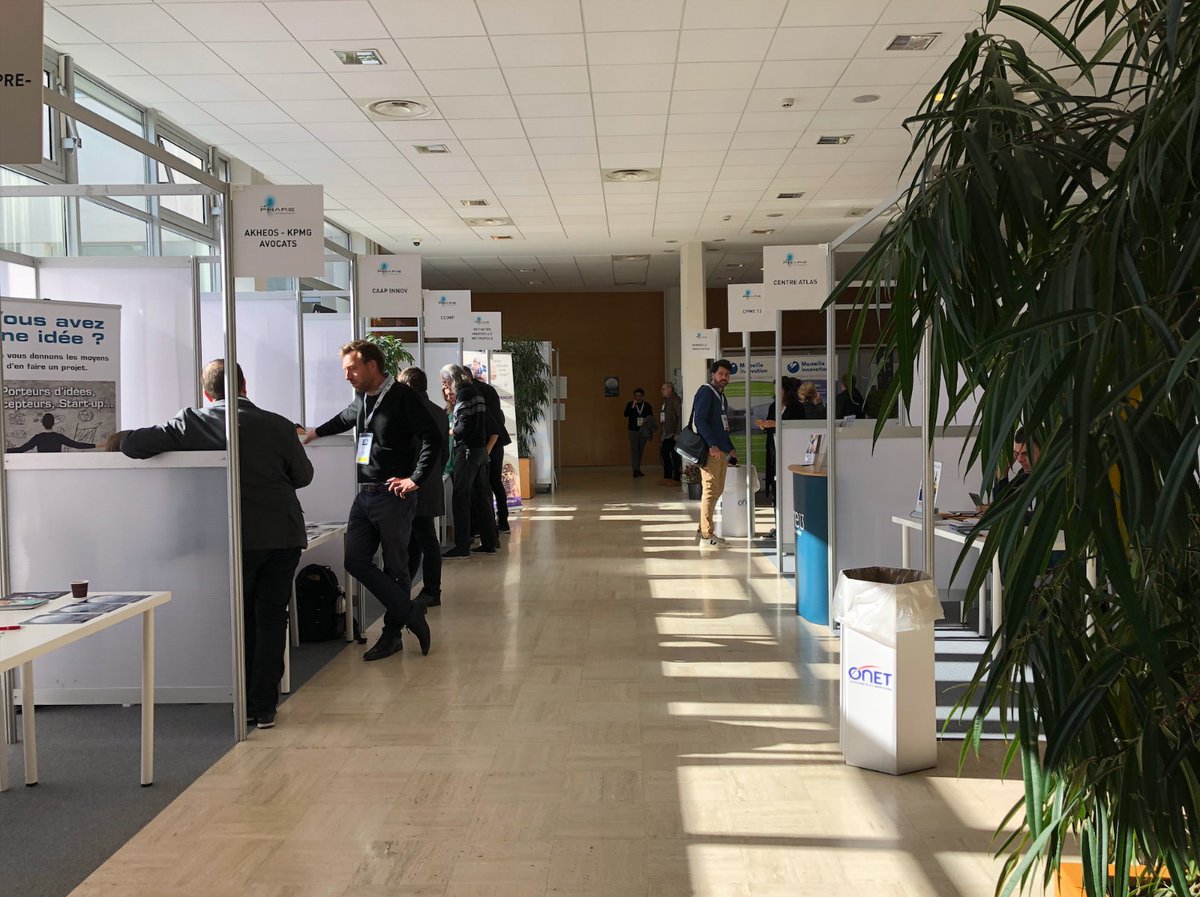 MadeMarseille's tweet photo. Toute la journée, retrouvez-nous sur notre stand et nos réseaux sociaux, en direct du salon Le Phare de l'Entrepreneuriat (@Le_Phare_MRS) ! 
Au programme : Conférences et interviews des dernières innovations entrepreneuriales ⤵️ https://t.co/267zA8n7WO