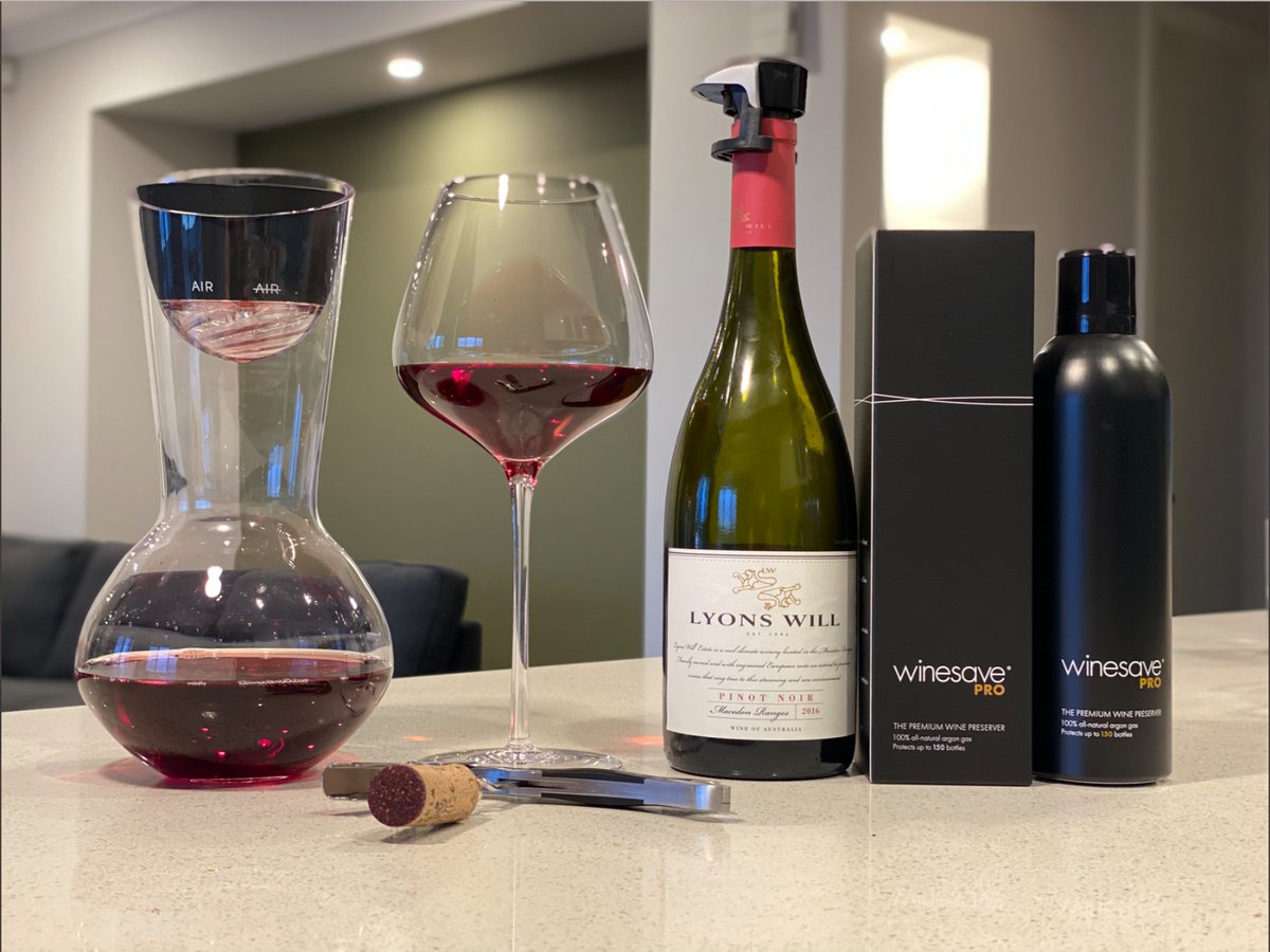 avinawinetools's tweet photo. Great photo from @winesave featuring decanter and wine glass from @UlloWine, the WineSave Pro and our wine stopper and corkscrew. What a great combination to get the maximum enjoyment from a glass of your favourite beverage 😋🍷🍷🍷🍷😋

#wine #winebusiness #partnersinwine https://t.co/u8kkrLI0Cy