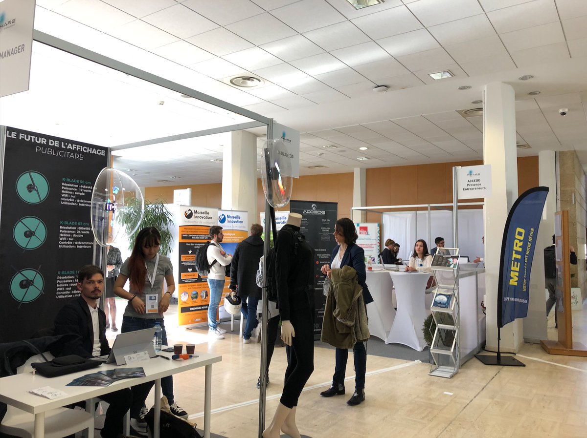 MadeMarseille's tweet photo. Toute la journée, retrouvez-nous sur notre stand et nos réseaux sociaux, en direct du salon Le Phare de l'Entrepreneuriat (@Le_Phare_MRS) ! 
Au programme : Conférences et interviews des dernières innovations entrepreneuriales ⤵️ https://t.co/267zA8n7WO