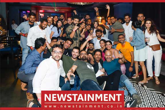 NewstainmentTV's tweet photo. @rajndk #thefamilymanseason2 #wrapparty #d2rfilms #rajndk @BajpayeeManoj @priyamani6 @shreya_dhan13 @SharadK7 @sumank @sharibhashmi @Samanthaprabhu2 @BarveRahi @shreya_dhan13 #newstainment 

More on https://t.co/NE6W3wYwDf https://t.co/W3qU6Ww10I