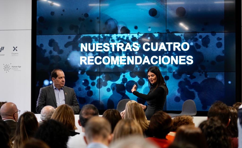FundacionMPG's tweet photo. Nos llevamos 4 recomendaciones clave de @juancarcubeiro y @slealm para ser sostenibles frente al cambio: Curiosidad / Formación y ley del aprendizaje /
Experimenta las nuevas tecnologías / Acompáñate de personas con #Talento digital #TalentTec https://t.co/rims520PcM