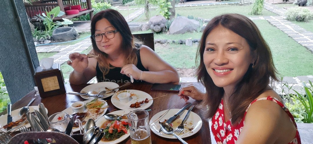 Jess_Alcock's tweet photo. Dinnertime (@ Warung Sunset in Badung, Bali) https://t.co/SUdVkSmKm2 https://t.co/qKYC5dn8VI