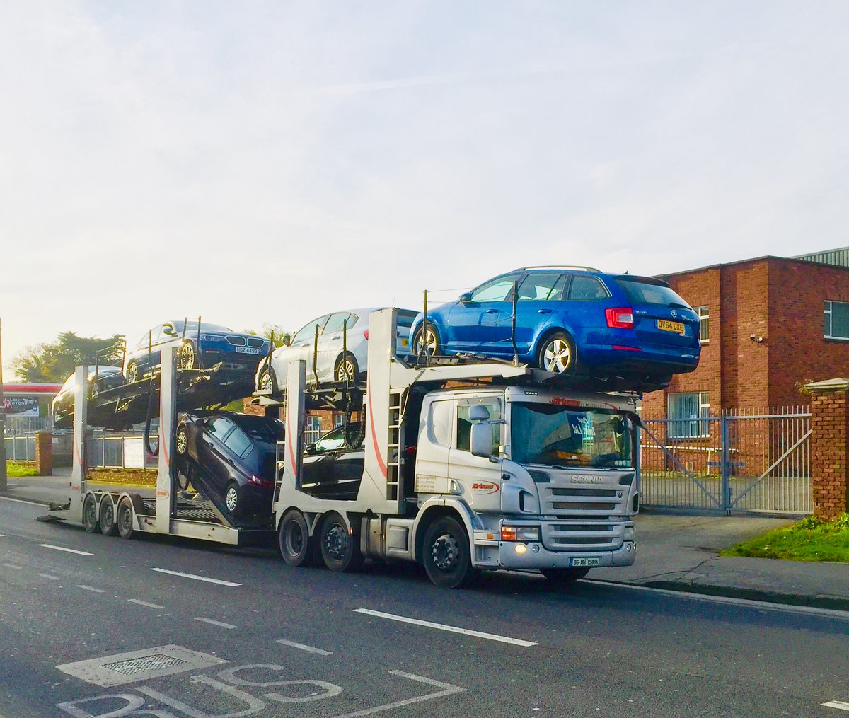 Eirtrans's tweet photo. Saturday morning deliveries! https://t.co/sHc2Z1YwK6