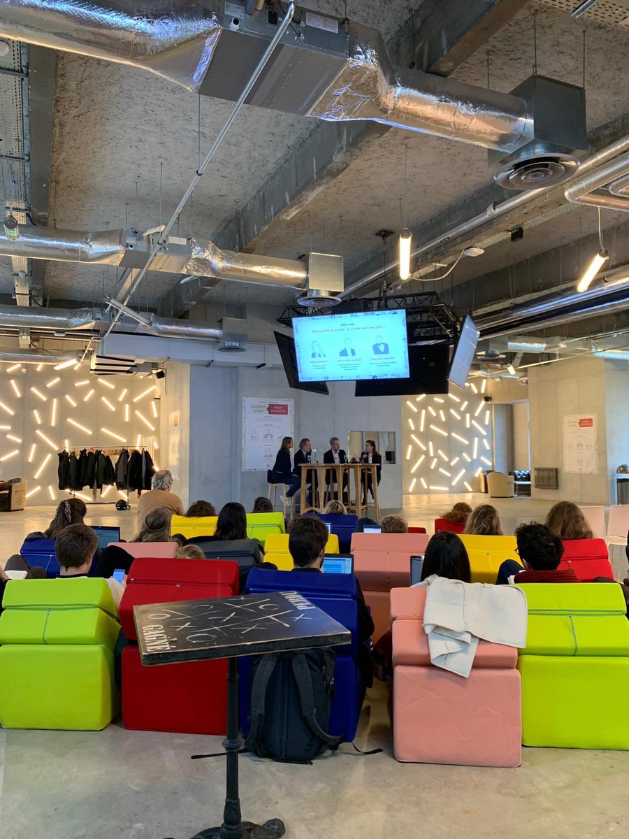 « Je suis très heureuse d’être dans un pays et une époque où nous avons le luxe de pouvoir changer : c’est comme ça que nous irons dans la bonne direction ! » 💪 - <a href="/AnaisGeorgy/">Anaïs Georgelin</a> (<a href="/somanywaysco/">somanyWays</a>) #PositiveTalk