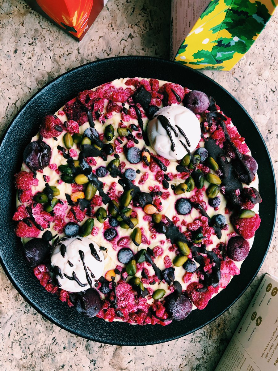 Šodienas dienas kūka 💛
Karoba un mango 🥭
Gaidīsim ciemos un gaidām Jūsu vērtējumu 😊
. . . .
#longevity #healthychoices #wholefoods #cleaneating 
#nutritionistapproved #loveyourself #fitfood #journeytofit #wholefood #foodismedicine #pusdienas #pusdienasriga #healthychoice