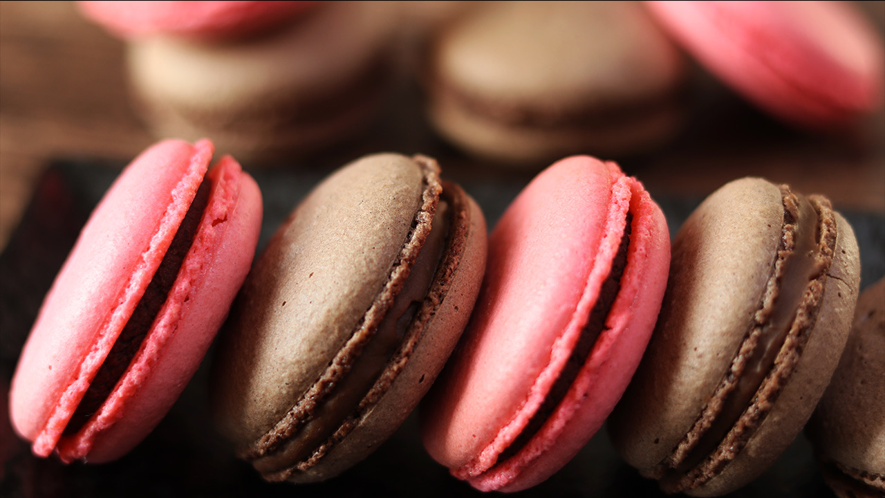 Twitter 上的 ネコノメ Nekonome Cafe ホワイトデーだ 彼女に手作りお菓子でお返ししよう 女性は動画のurlを彼氏に送りつけよう 恋人いない人は独りで食べよう 家で作れる失敗しないマカロンの作り方 T Co Mppsgb8ayj