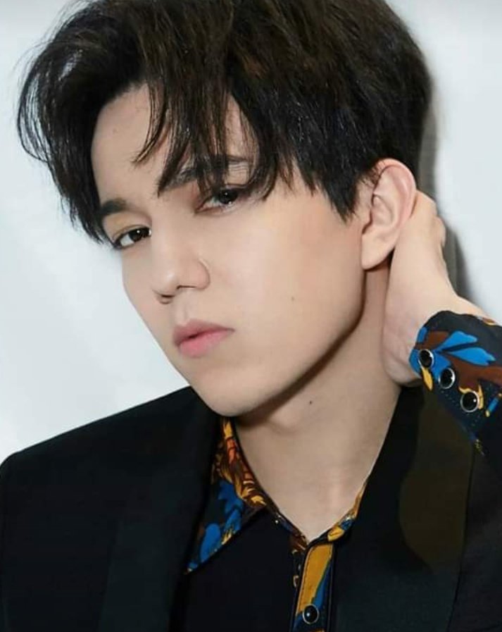 kv2405's tweet photo. @dimash_usa @dimash_official #HowToMakeMeHappy 
#Dimash
#DIMASHJUSTPHOTO 
😍😍😍😍✨💯 https://t.co/9VxbkThr4y
